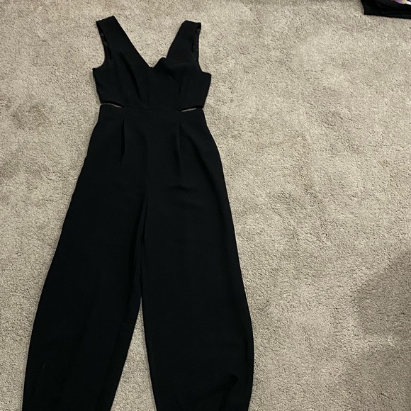 Zara sleeveless jumpsuit with side cutouts - Picture 5 of 11
